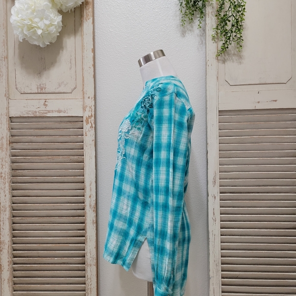 Panhandle plaid embroidery button down western shirt Small - Picture 5 of 13